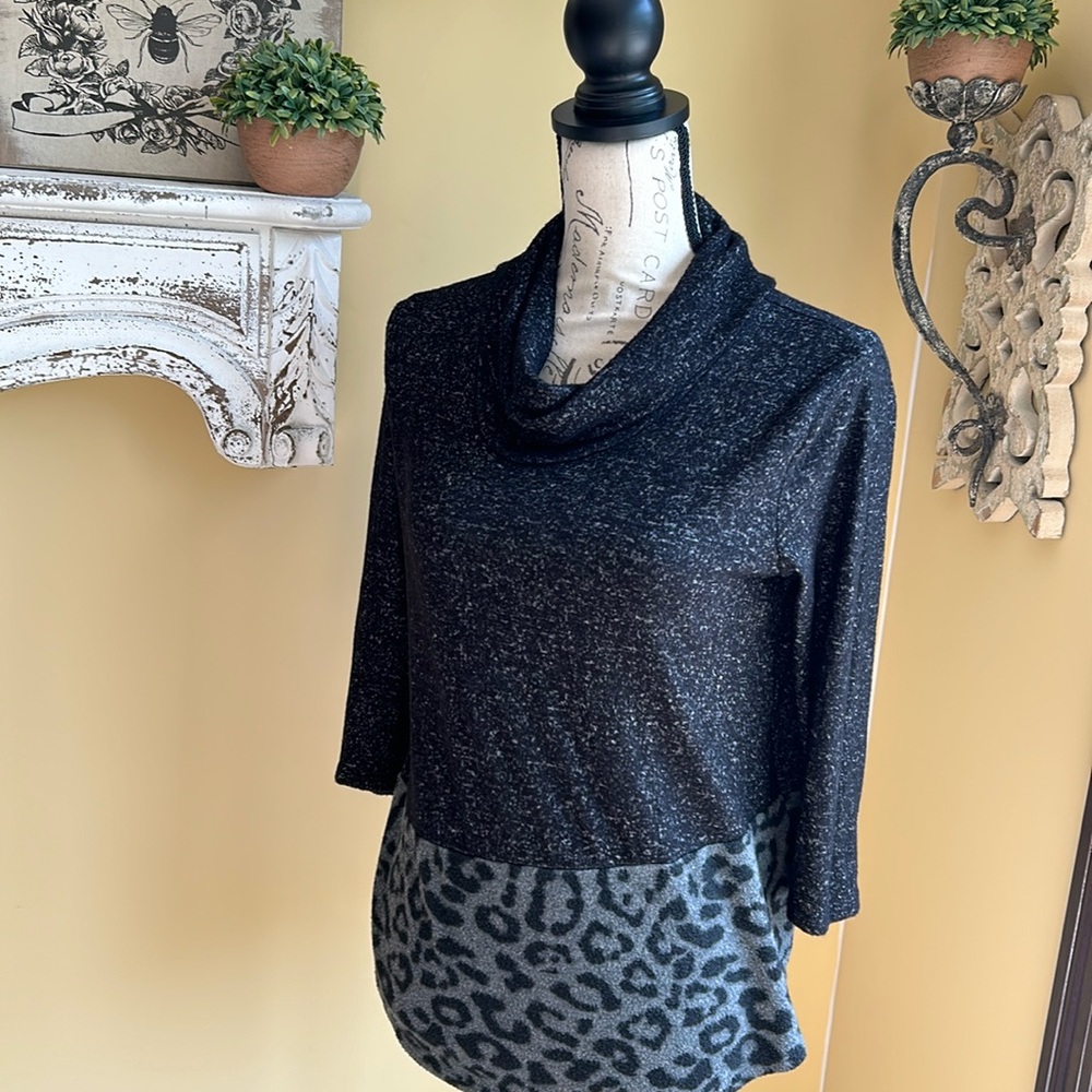 Womenβs Gray & Black Leopard Animal Print Soft Fleece Cowl Neck Soft Tunic Top